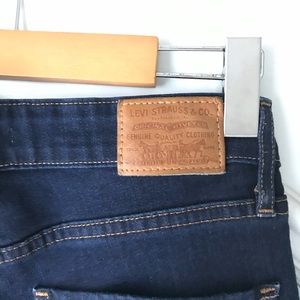 Levi’s 721 Dark Blue Skinnies